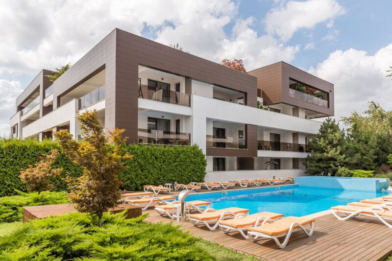 Baneasa -Iancu Nicolae- 2 camere LUX- gradina 25 mp - parcare subterana