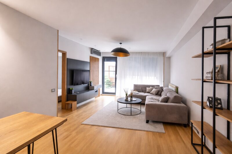 Baneasa -Iancu Nicolae- 2 camere LUX- gradina 25 mp - parcare subterana