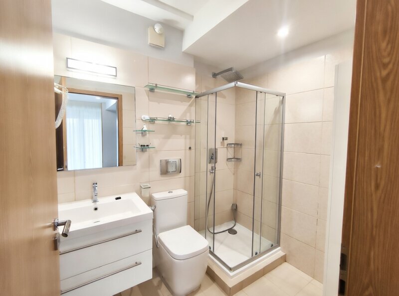 Baneasa -Iancu Nicolae- 2 camere LUX- gradina 25 mp - parcare subterana