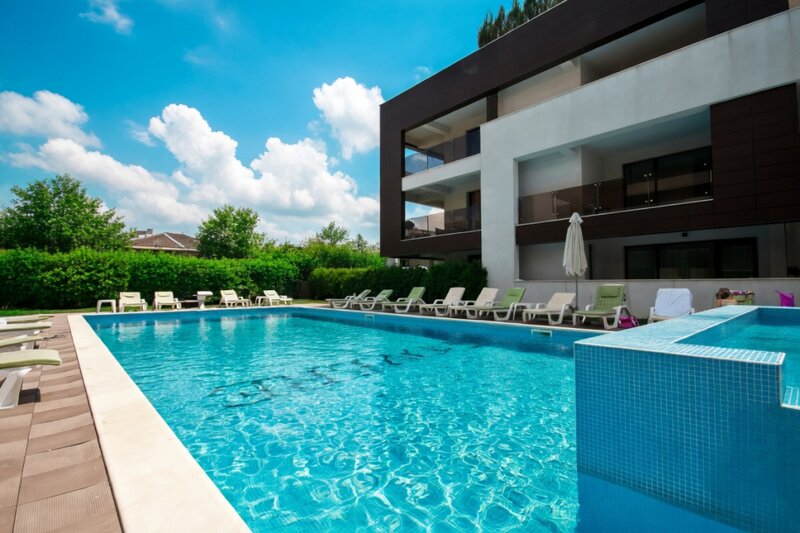 Baneasa -Iancu Nicolae- 2 camere LUX- gradina 25 mp - parcare subterana